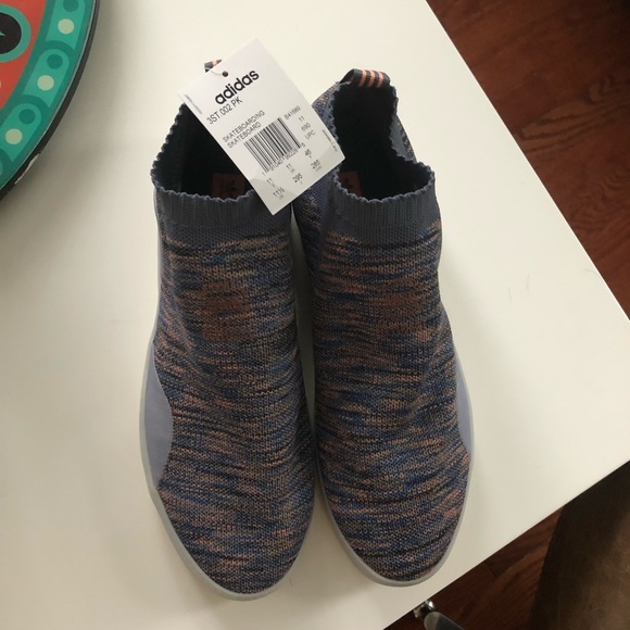 Adidas Primeknit Sneaker - Picture 4 of 8